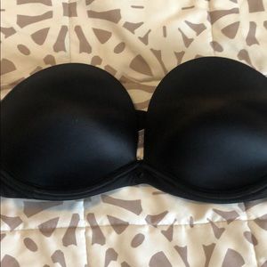 Strapless bra